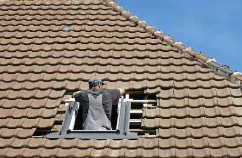 Pose de velux - Saint-Léger les Vignes